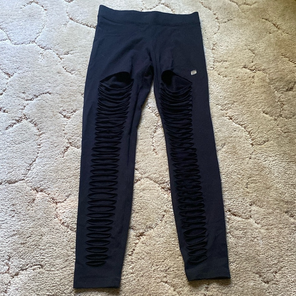 🧡2/$15🧡 NWOT Express Ripped Leggings - Picture 2 of 7